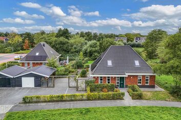 De Hooizolder 33